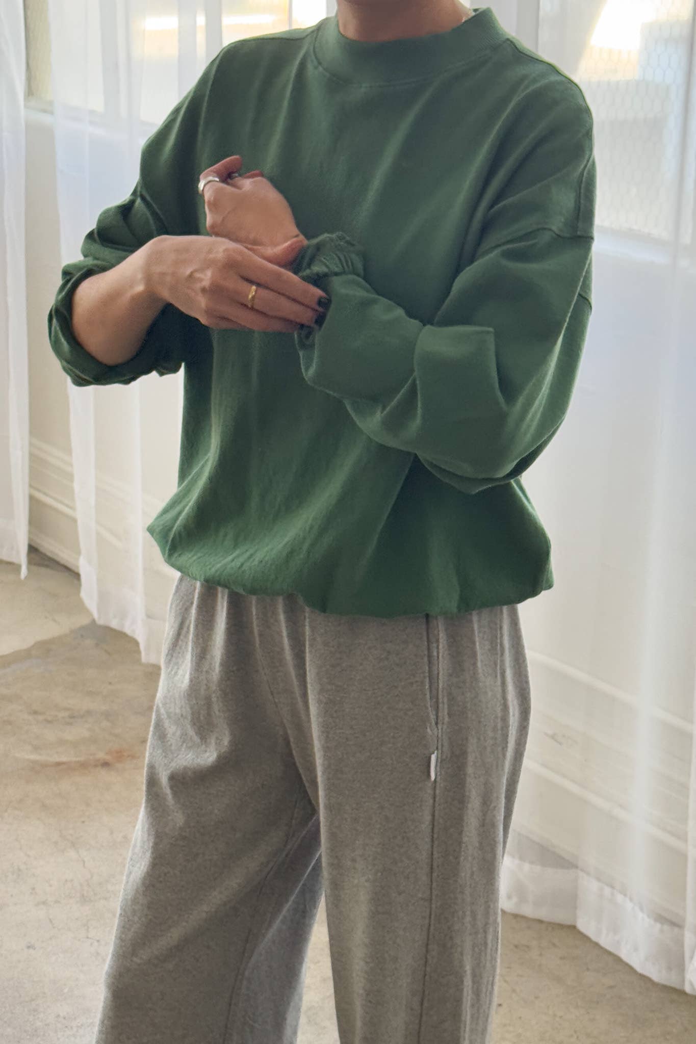 Daisy Long Sleeve Top By Le Bon Shoppe