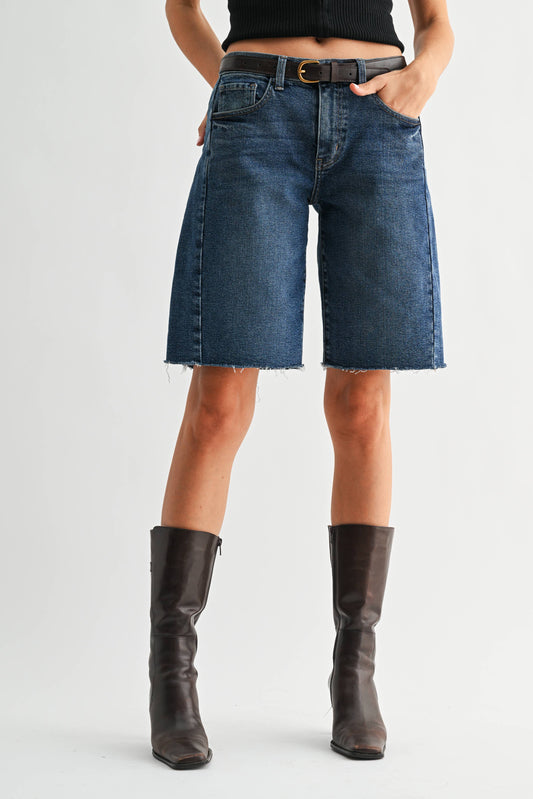 Dark Wash Seamed Long Cut Off Short