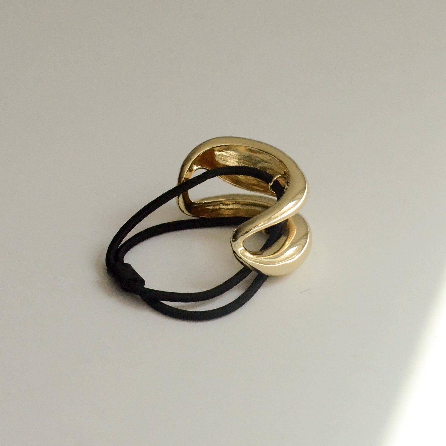 Gold Wide Sculptured Metal Ponytail Hair Tie