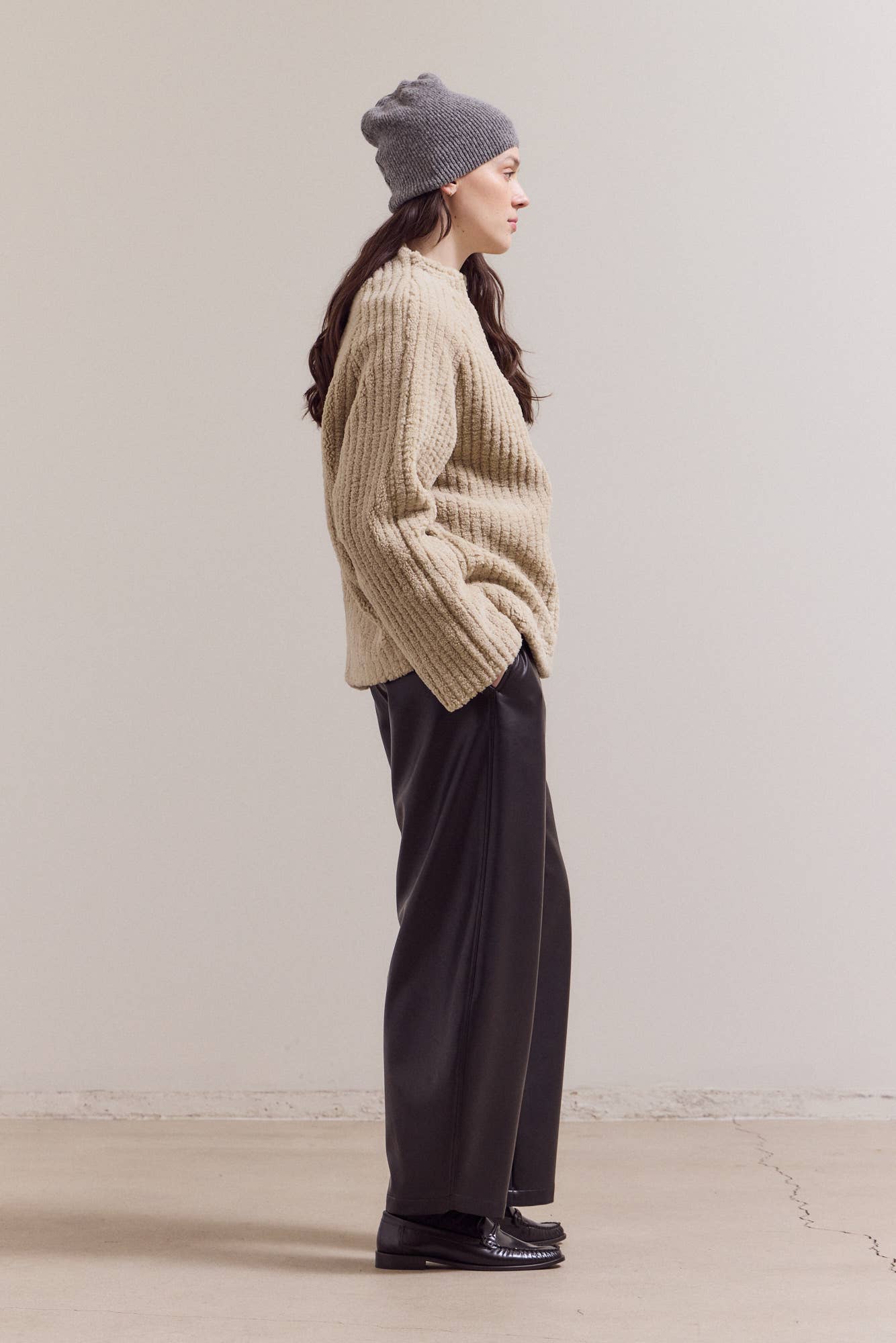 Knit Ribbed Beanie Hat