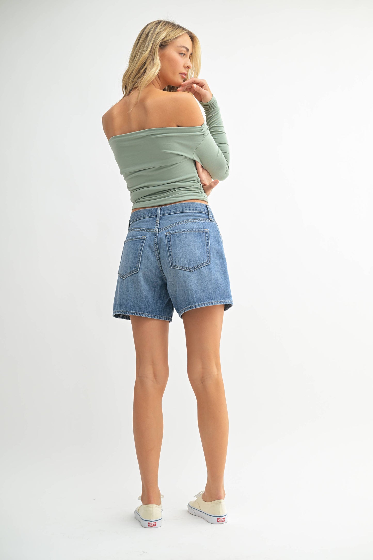 Medium Wash Lightweight Short