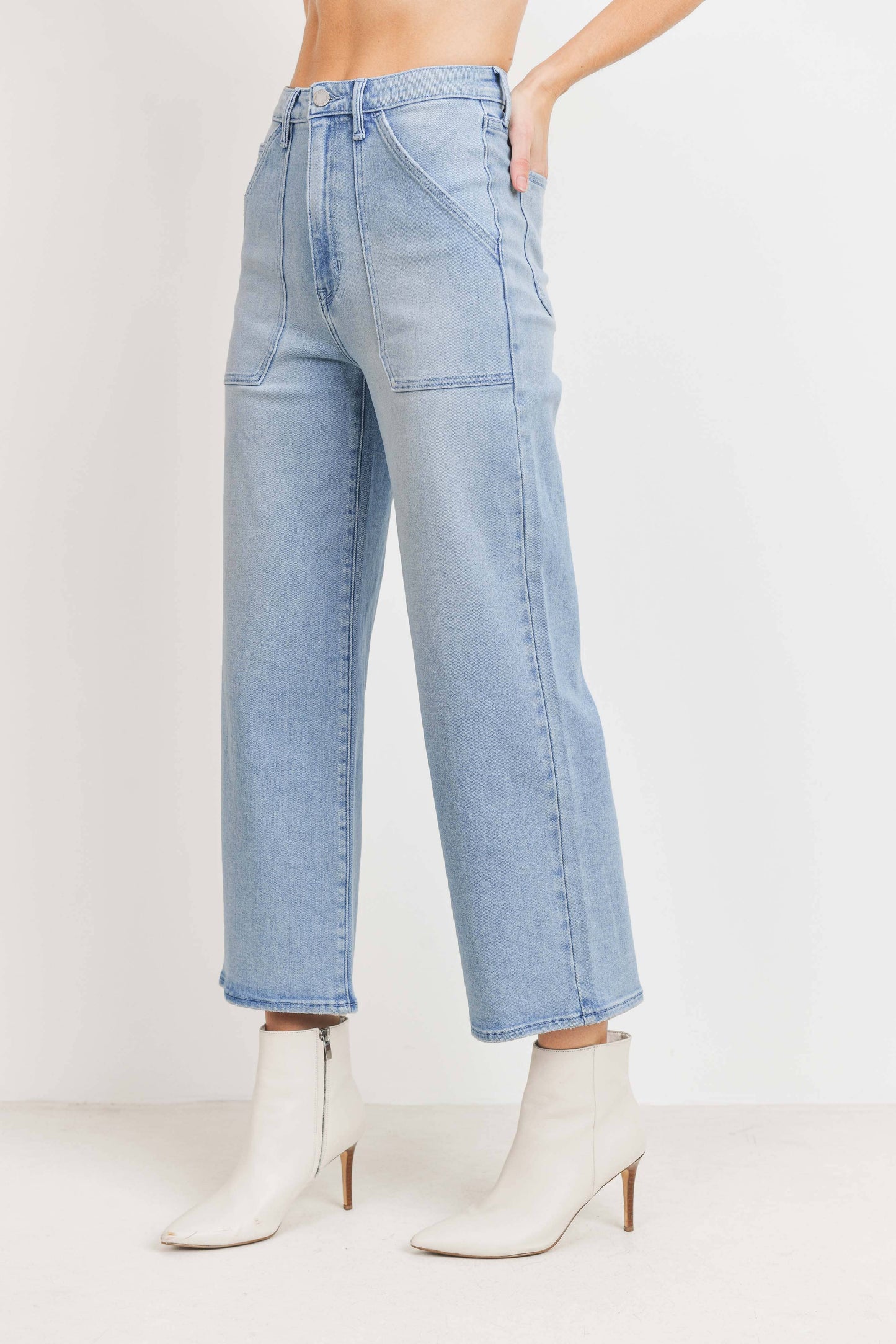 Light Wash Utility Pocket High-Rise Wide Leg Jean