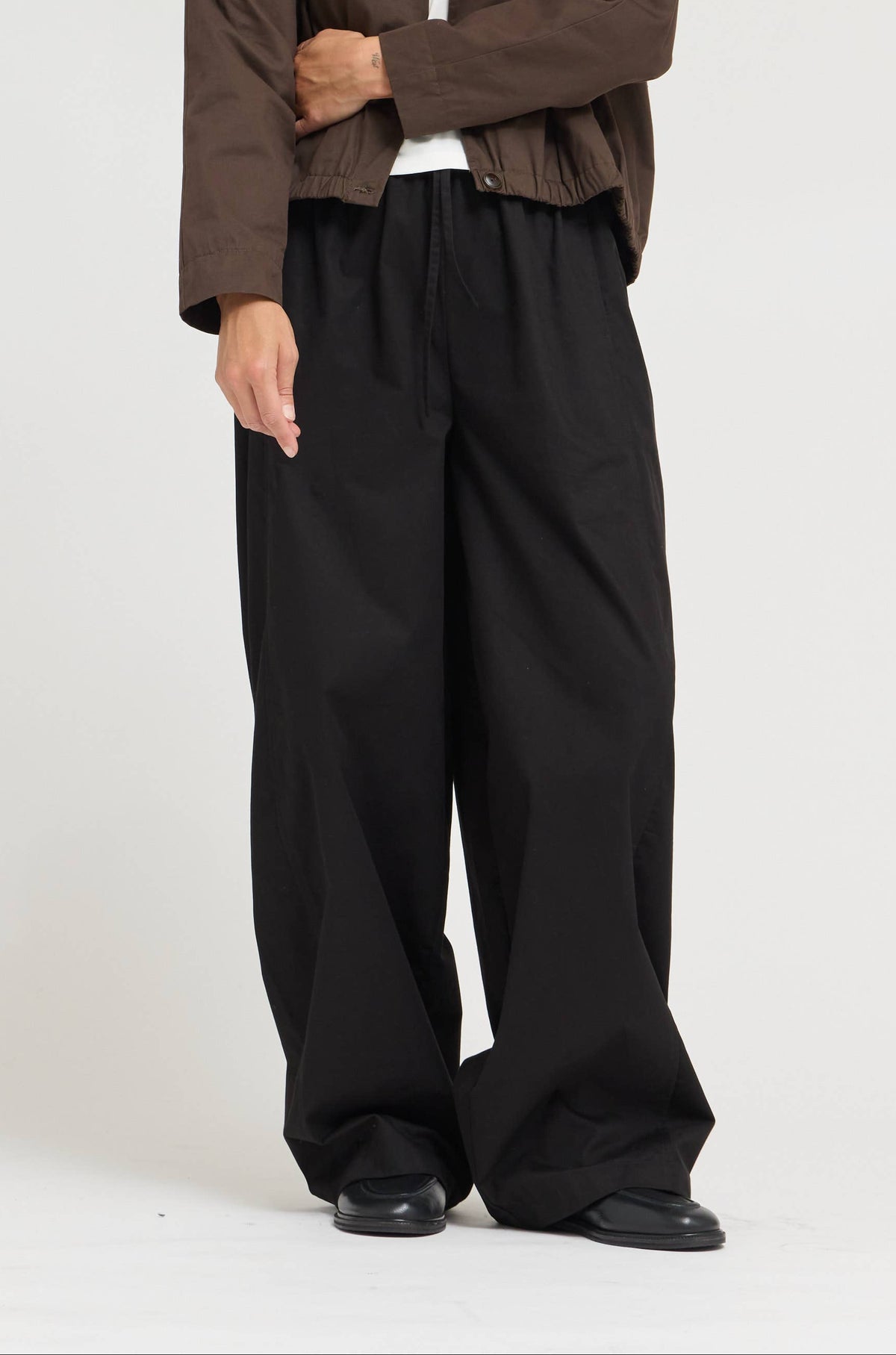 Black Barrel Leg Cotton Pants