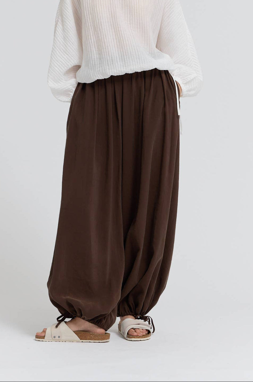Pleated Waist Balloon Pants
