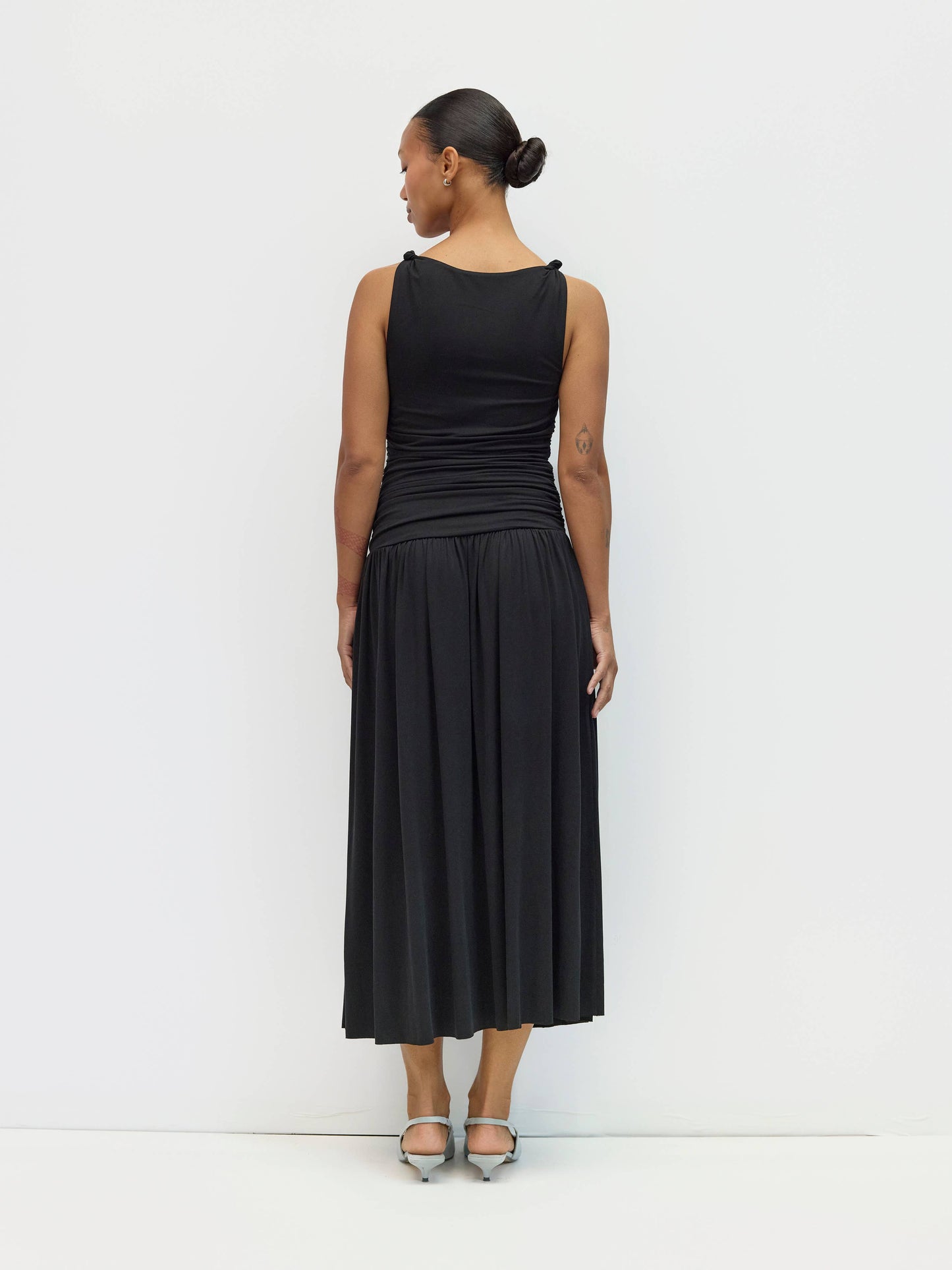 Black Twist Strap Ruched Waist Midi Dress