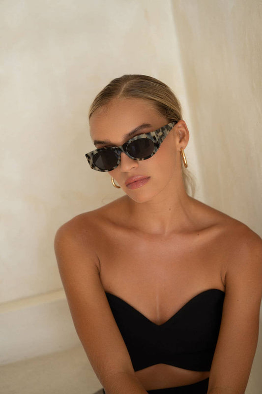 Layla Gray Tortoise Oval Sunglasses