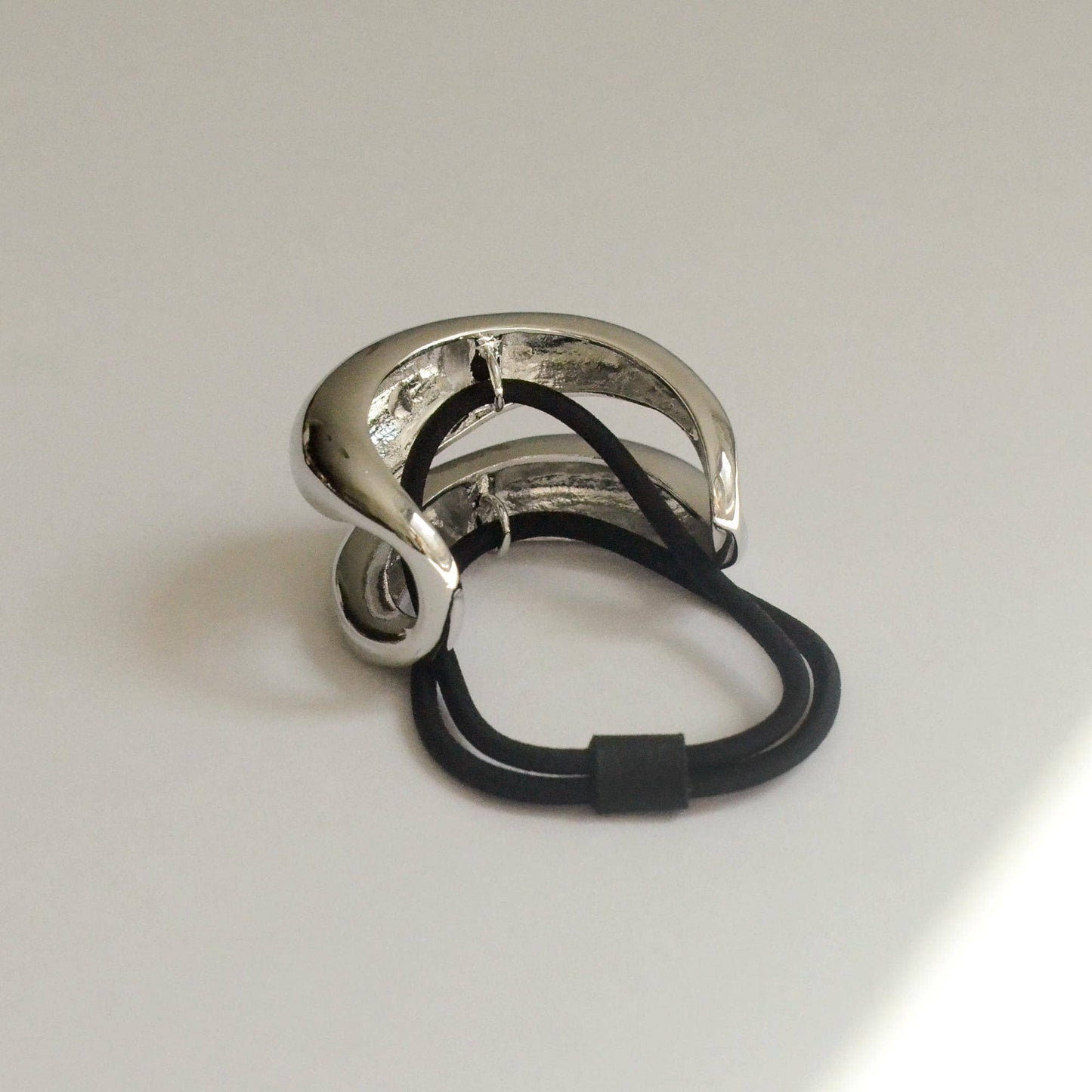 Silver Wide Sculptured Metal Ponytail Hair Tie