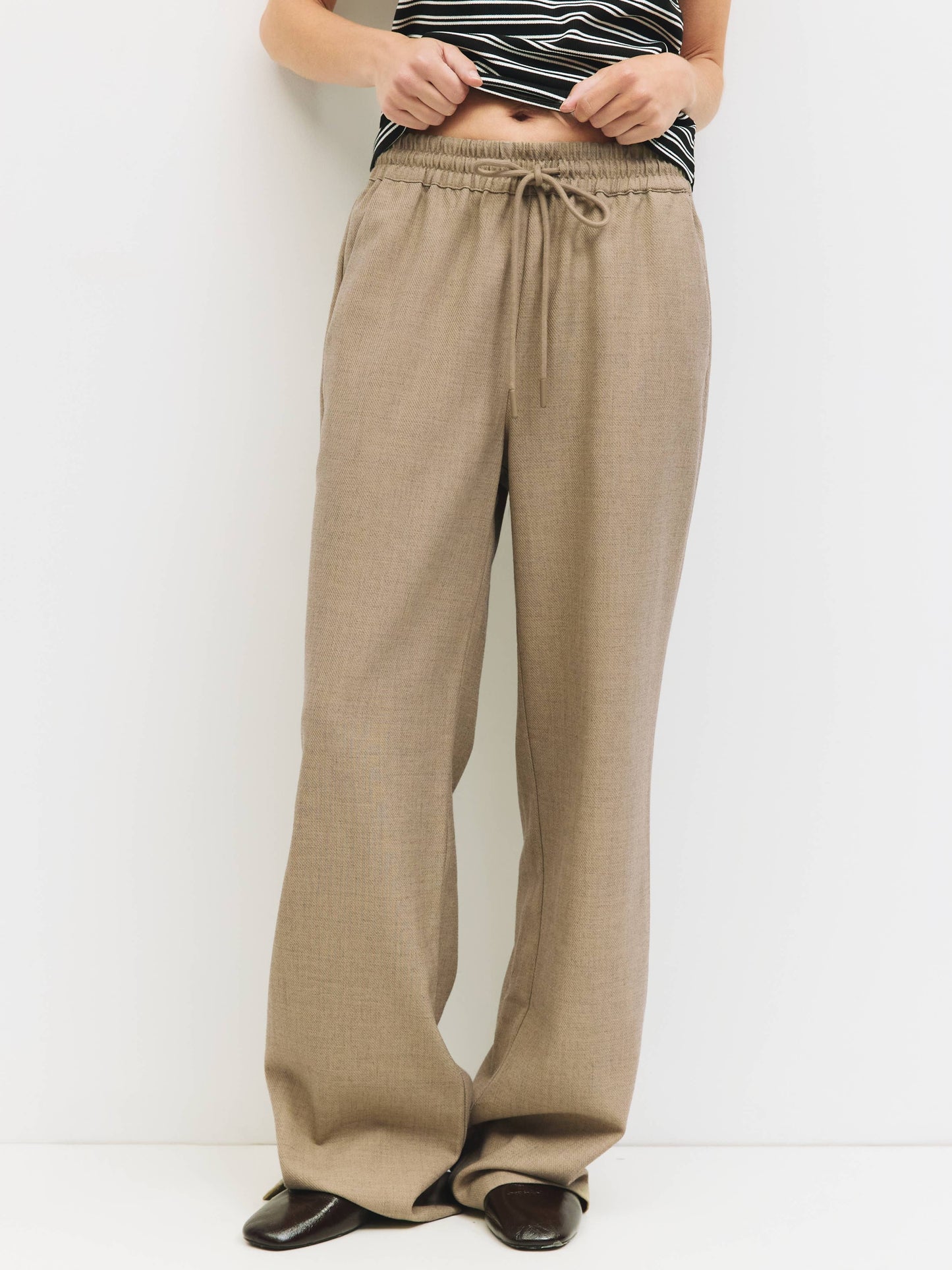 Pull-On Wide Leg Trouser Pant