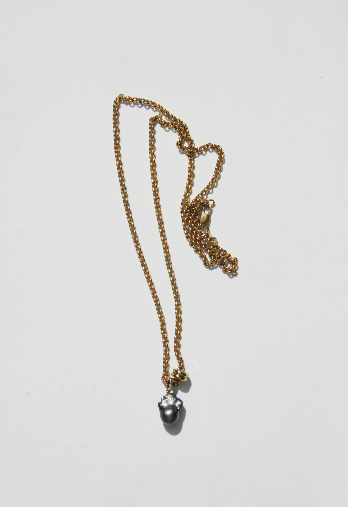 Black Baroque Pearl Pendant Necklace