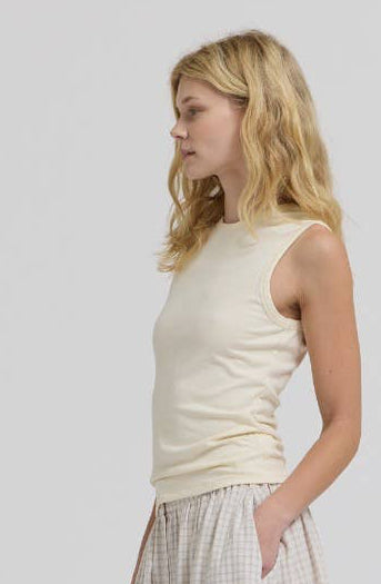 Wide Shoulder Seam Back Tank
