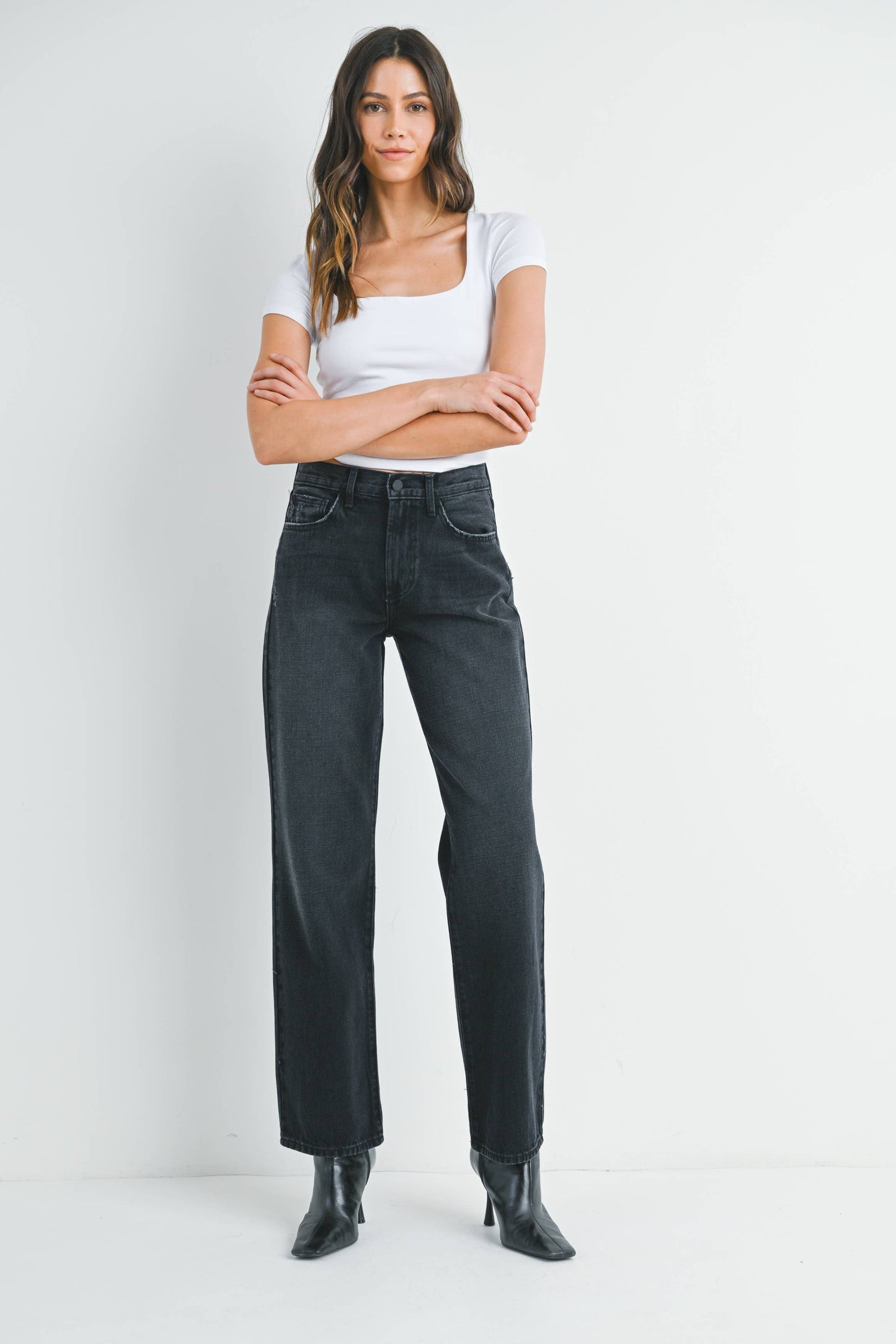 Mid Rise Washed Black Relaxed Straight Jeans - 100% Cotton