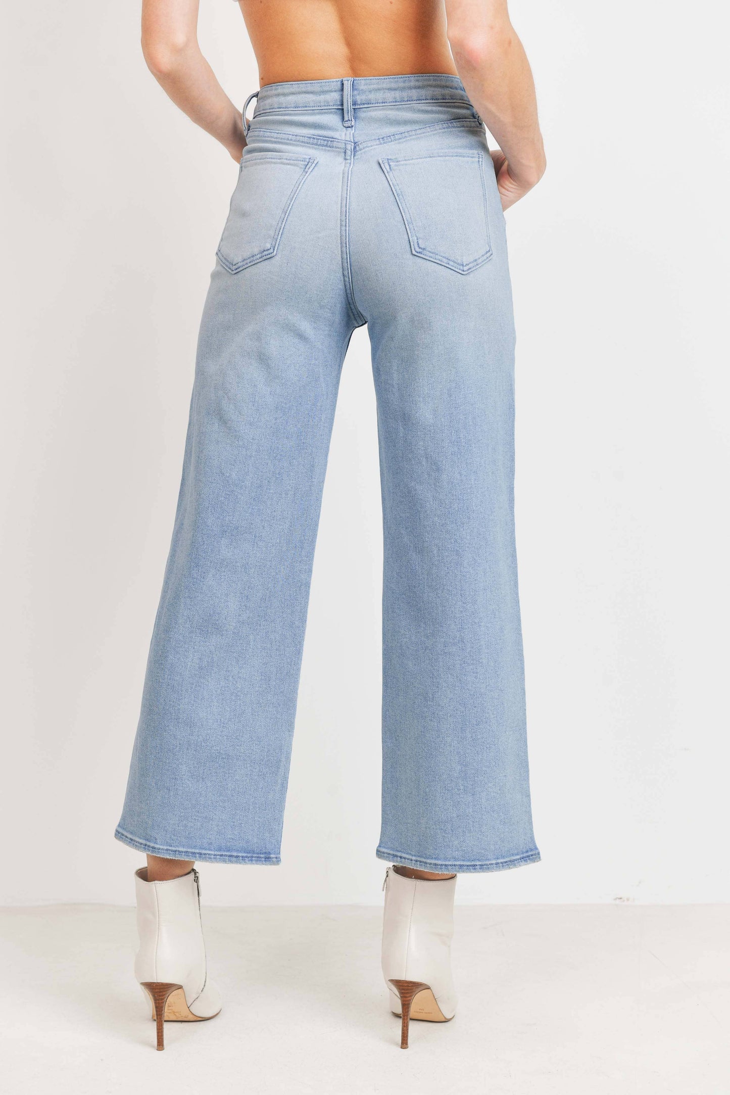 Light Wash Utility Pocket High-Rise Wide Leg Jean