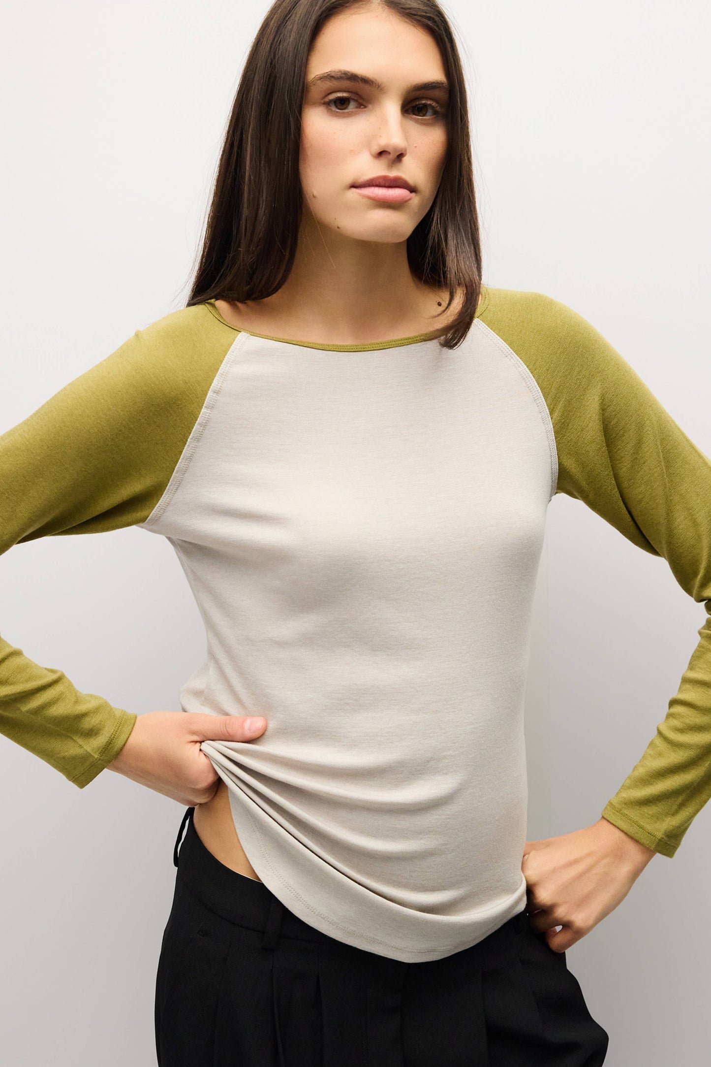Contrast Raglan Long Sleeve Knit Top