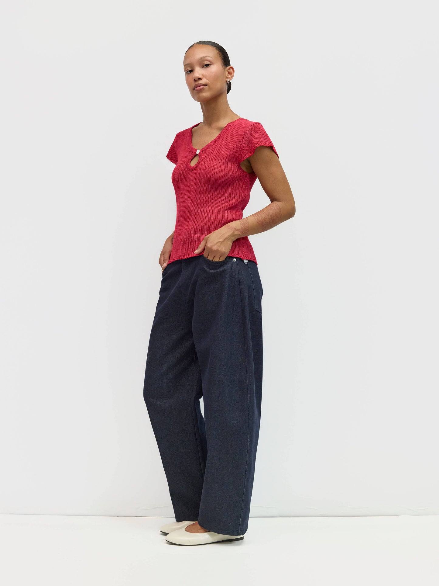 Keyhole Fitted Knit Top