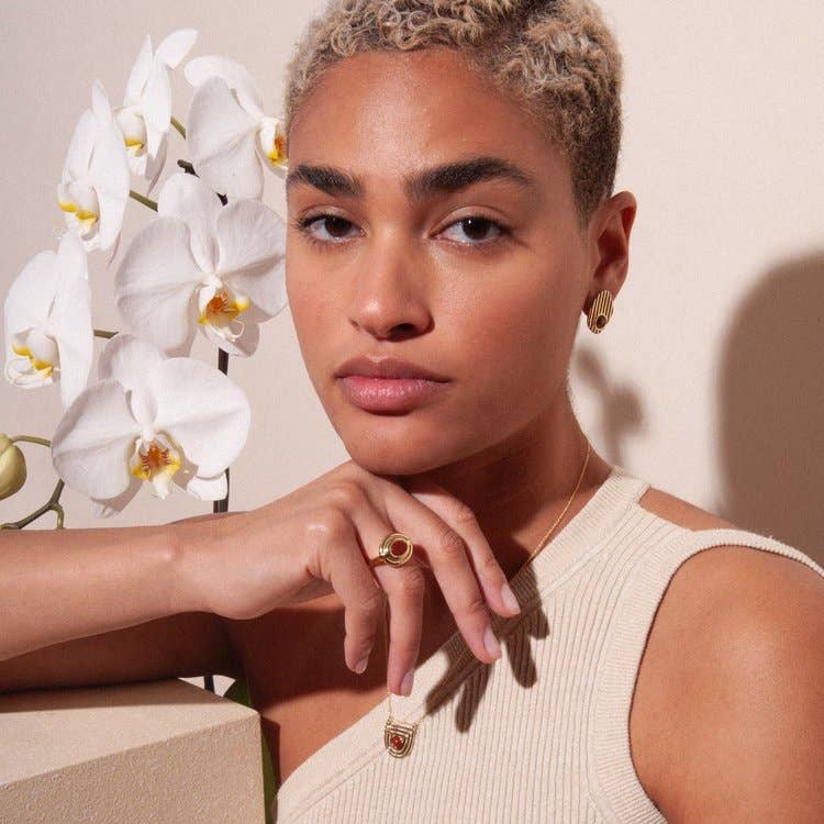 Gold Oval Carnelian Ring