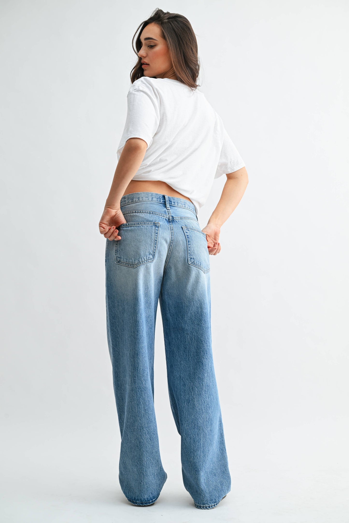 Light Wash Loose Straight Jean