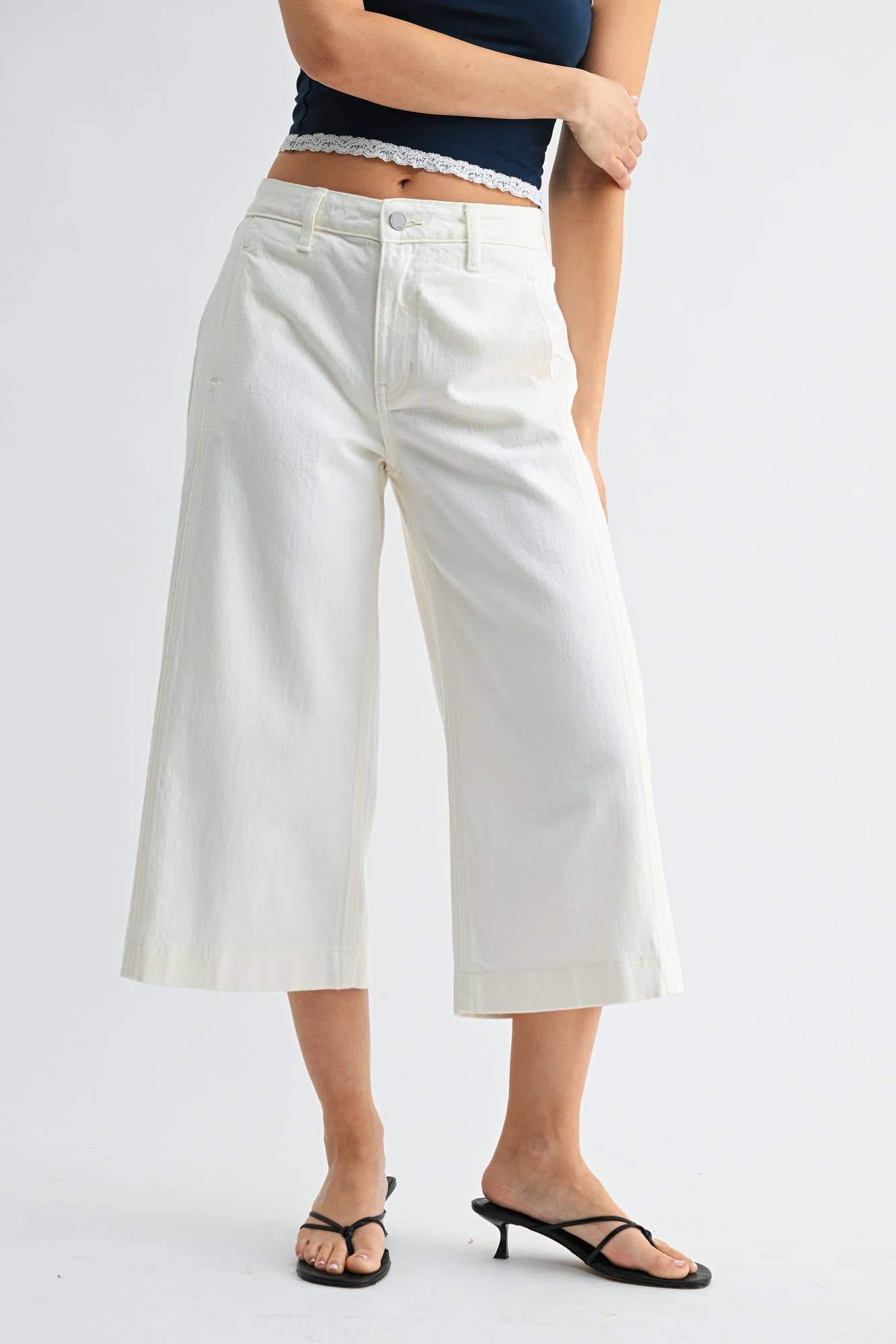 Off White Sideseam Wide Capri