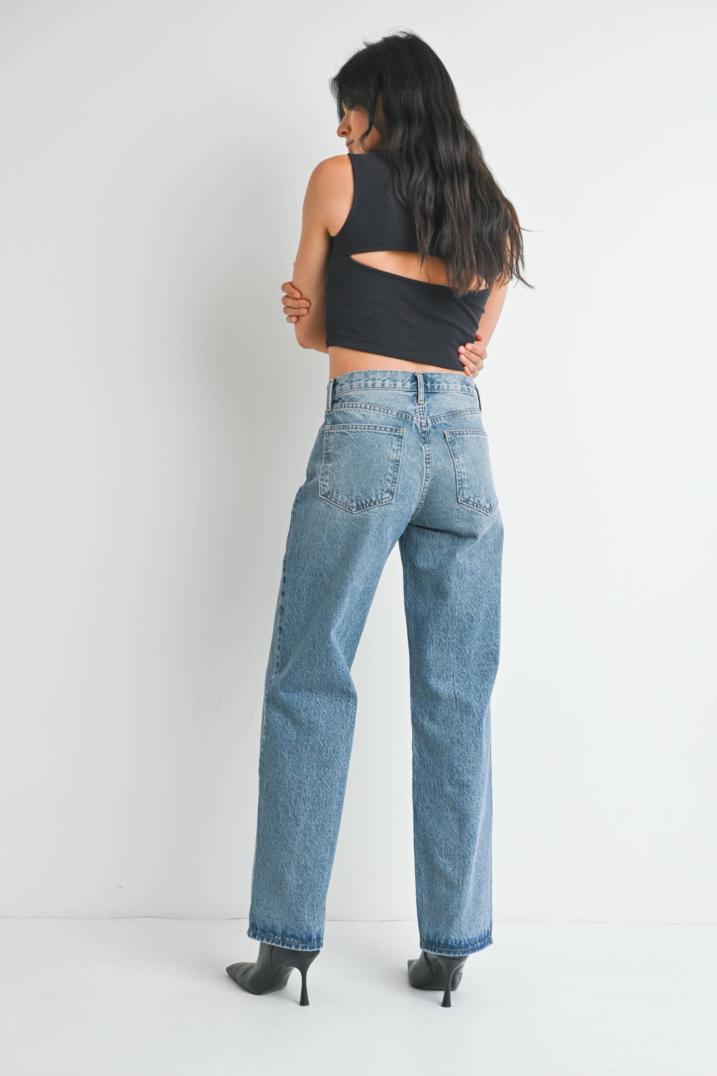 Mid Rise Medium Wash Relaxed Straight Jean - 100% Cotton