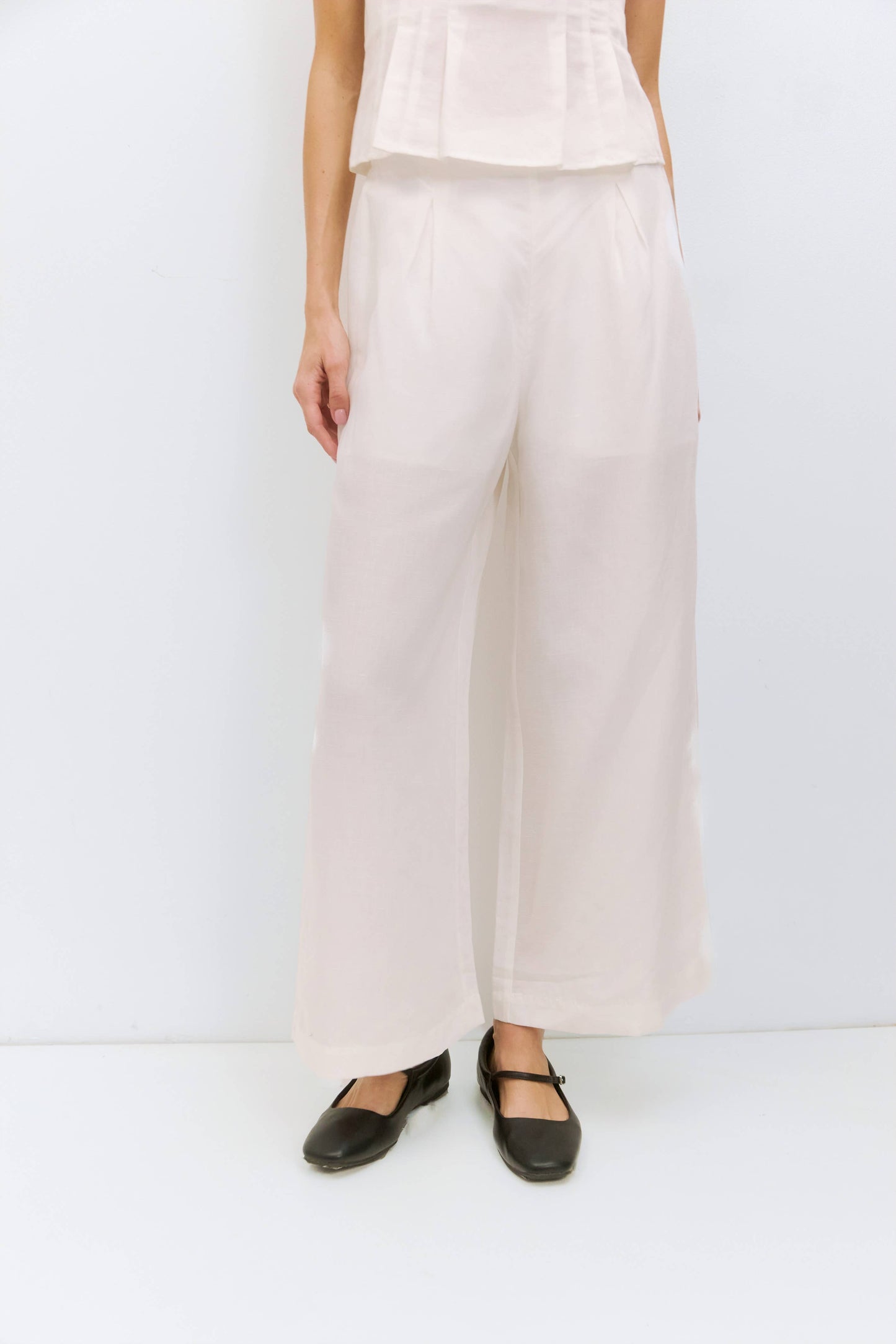 White Pleated Linen Pants