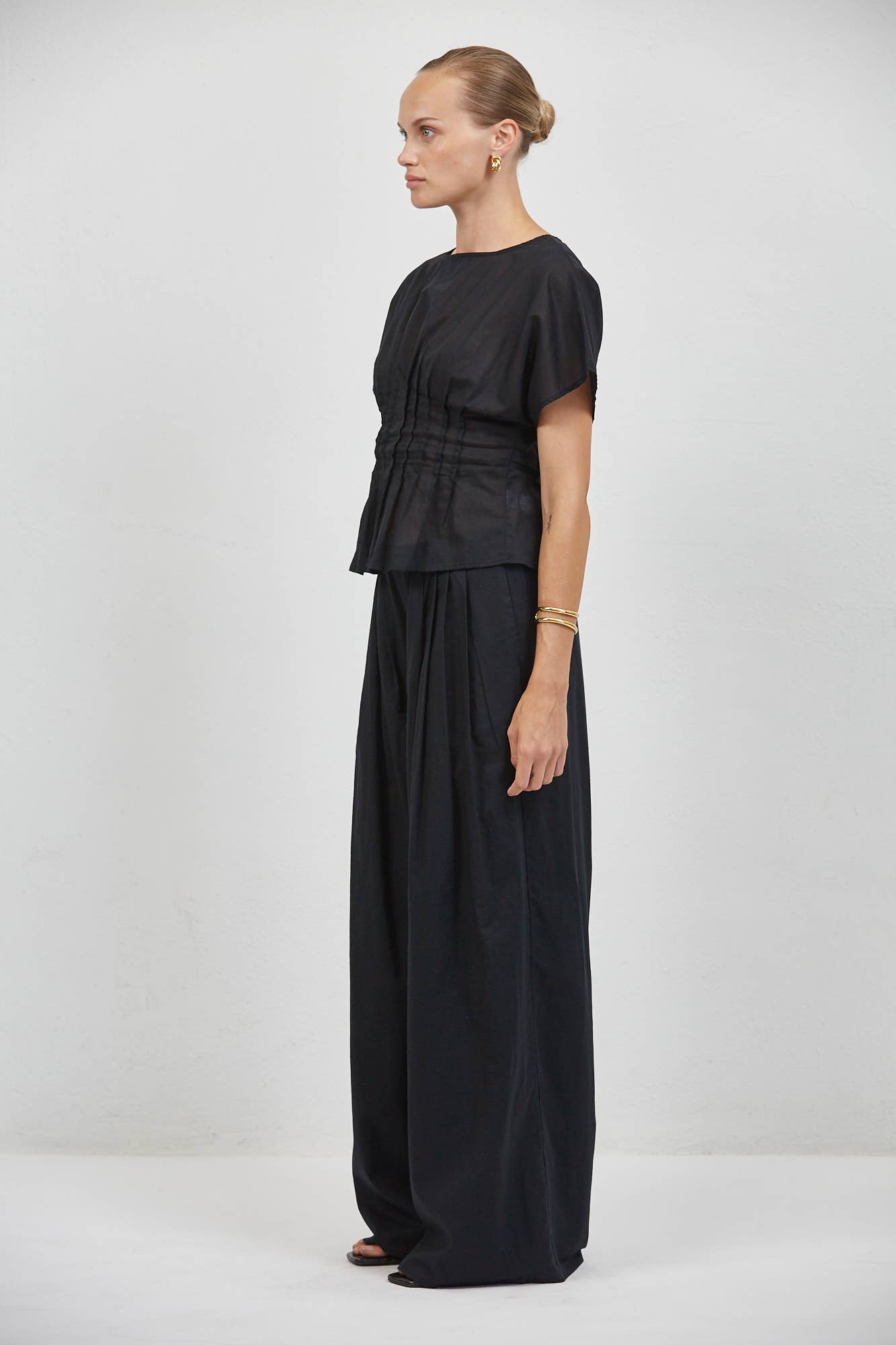 Black Cinched Waist Linen Top
