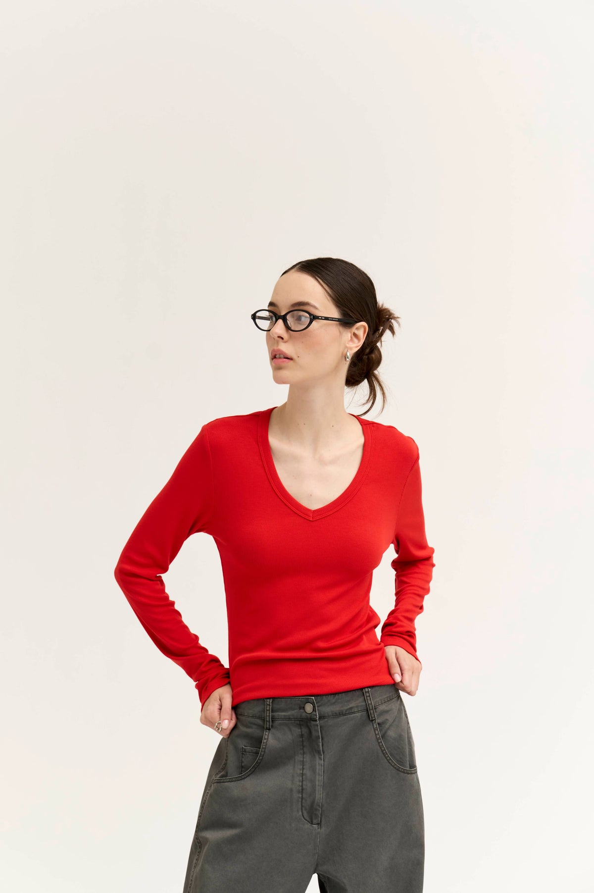 Fitted V-Neck Long Sleeve Tee