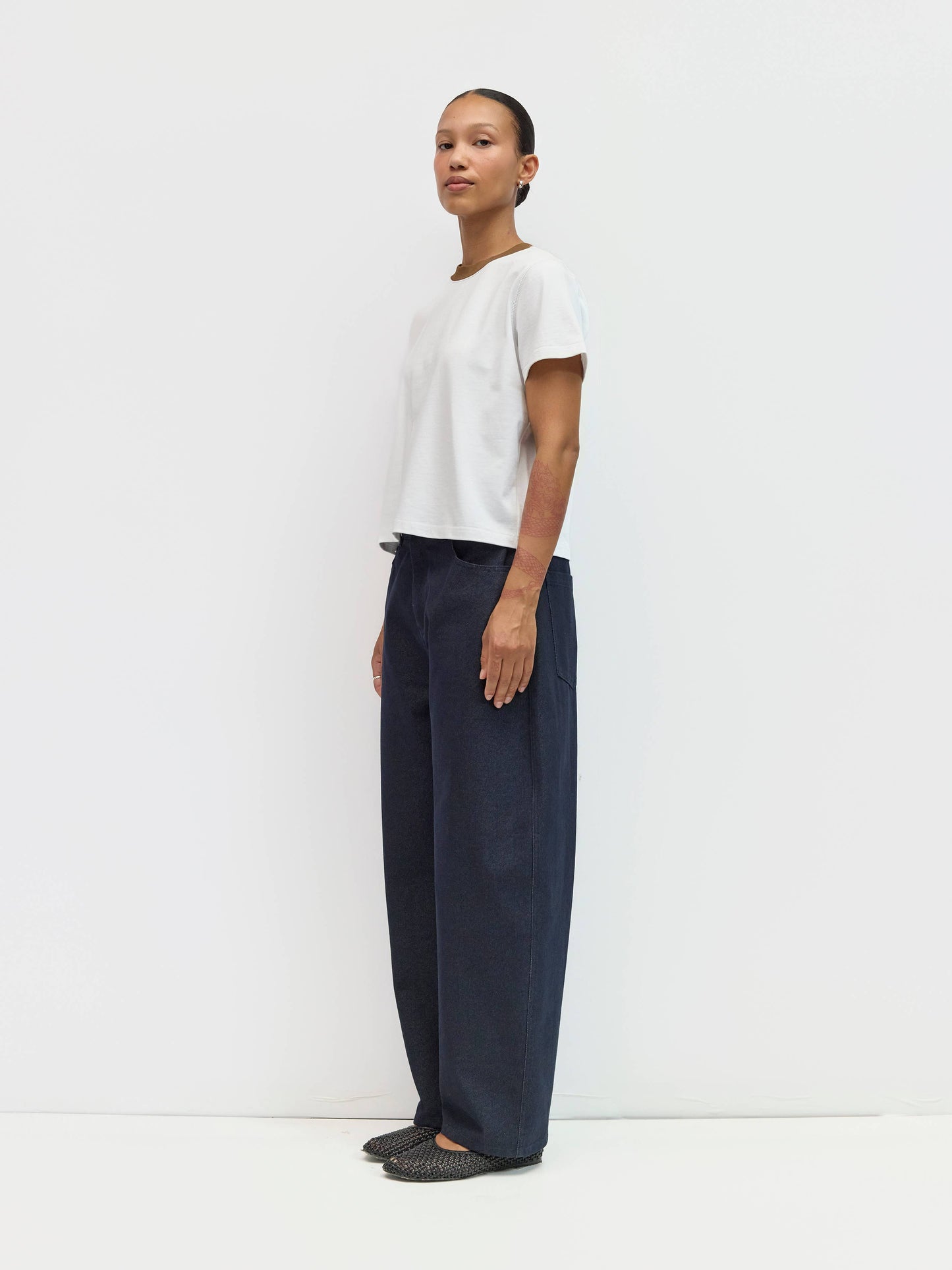 Contrast Neckband Everyday Tee