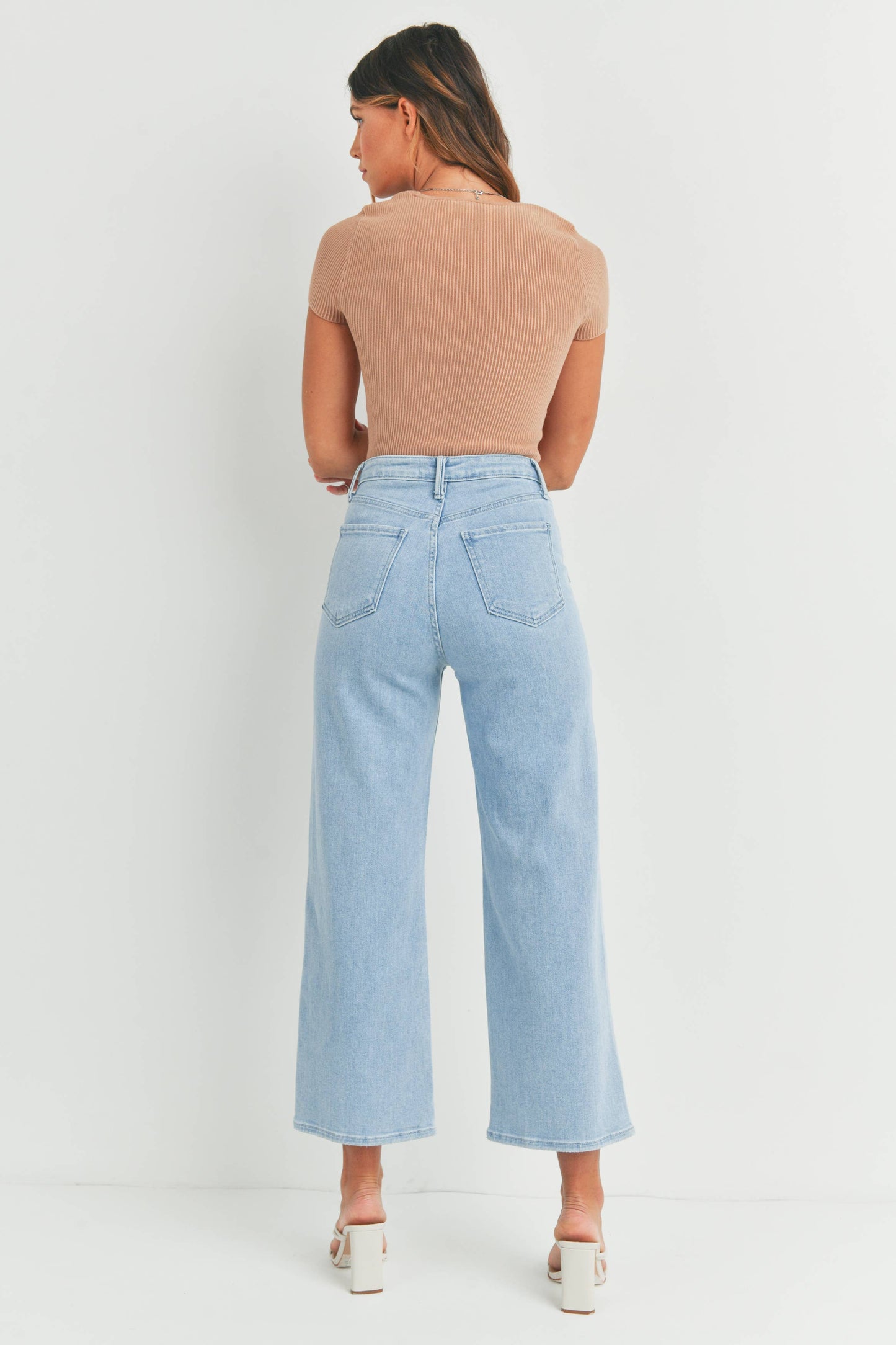 Light Wash Utility Pocket High-Rise Wide Leg Jean