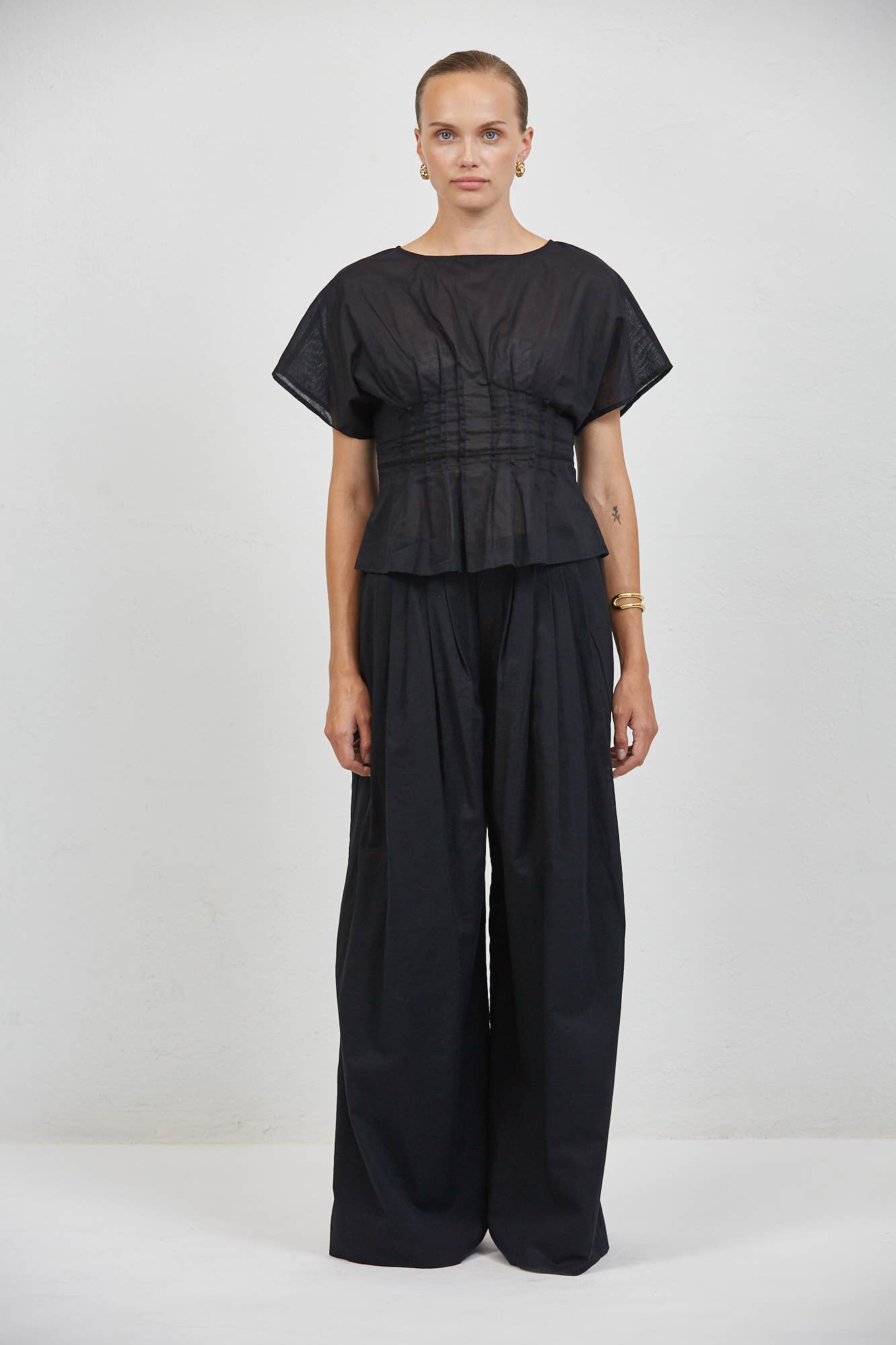 Black Cinched Waist Linen Top