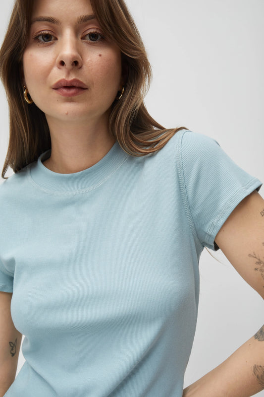 Ribbed High Neck Tee