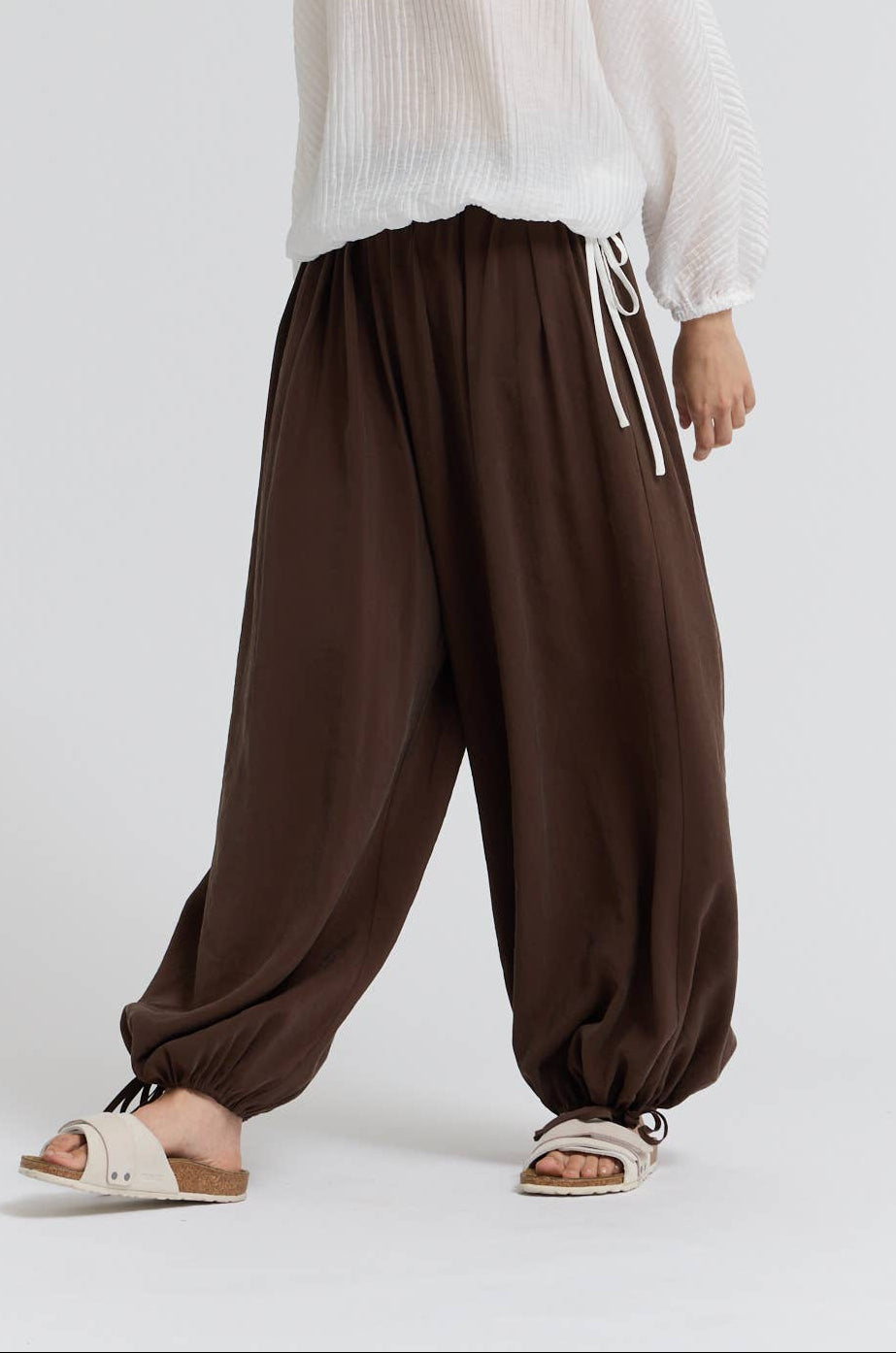 Pleated Waist Balloon Pants