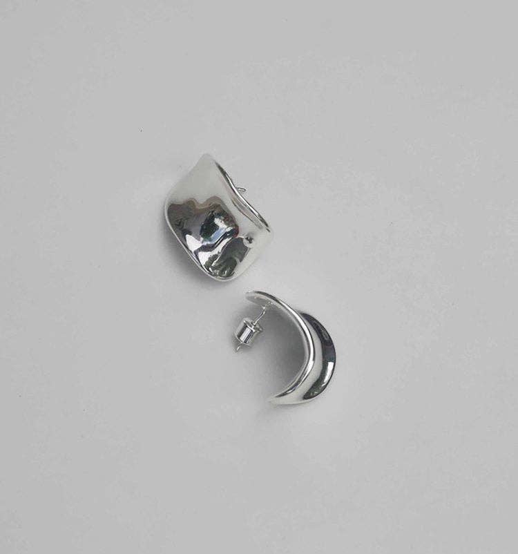 Abstract Sculpted Stud Earrings