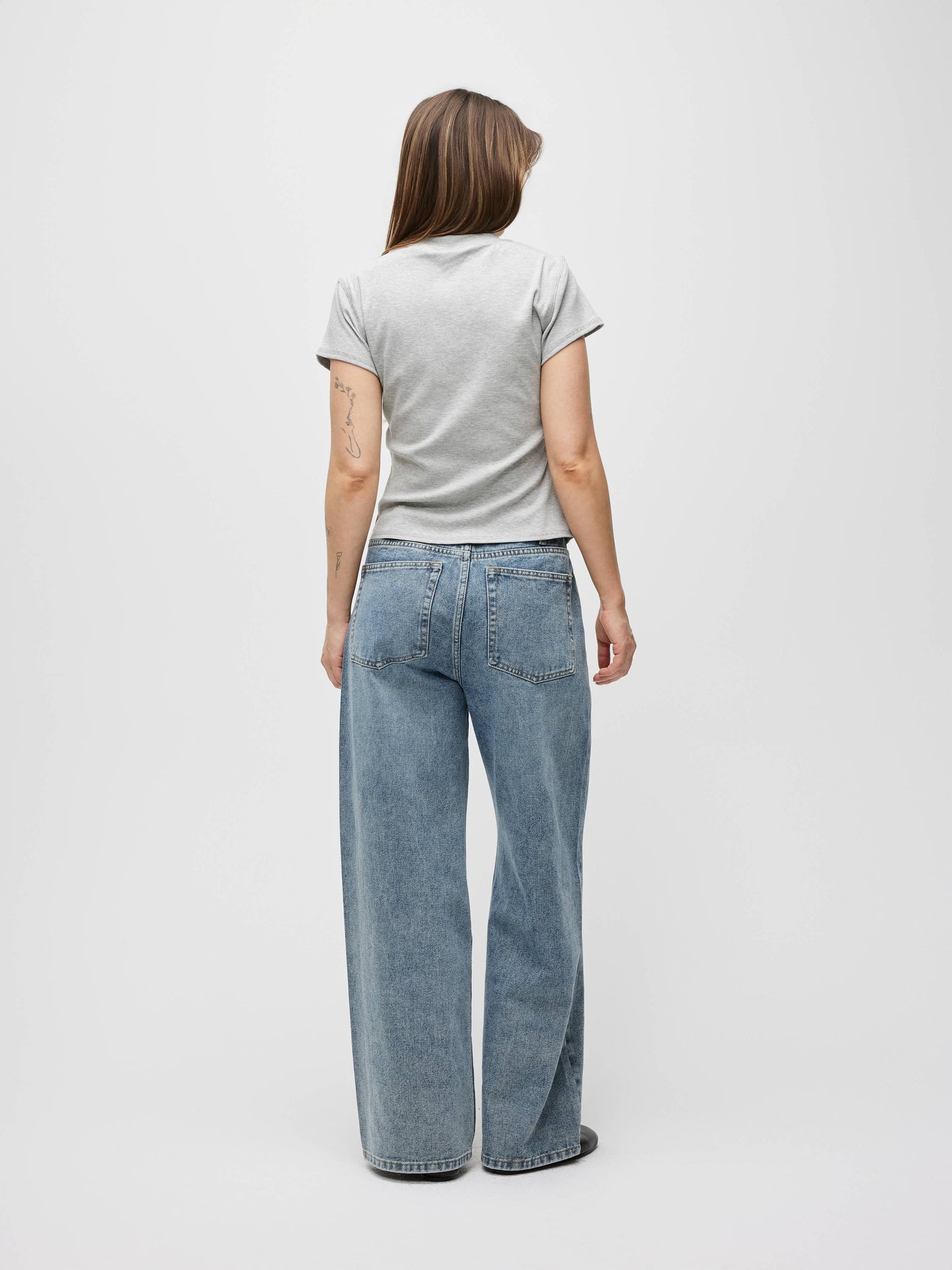 Ribbed High Neck Tee