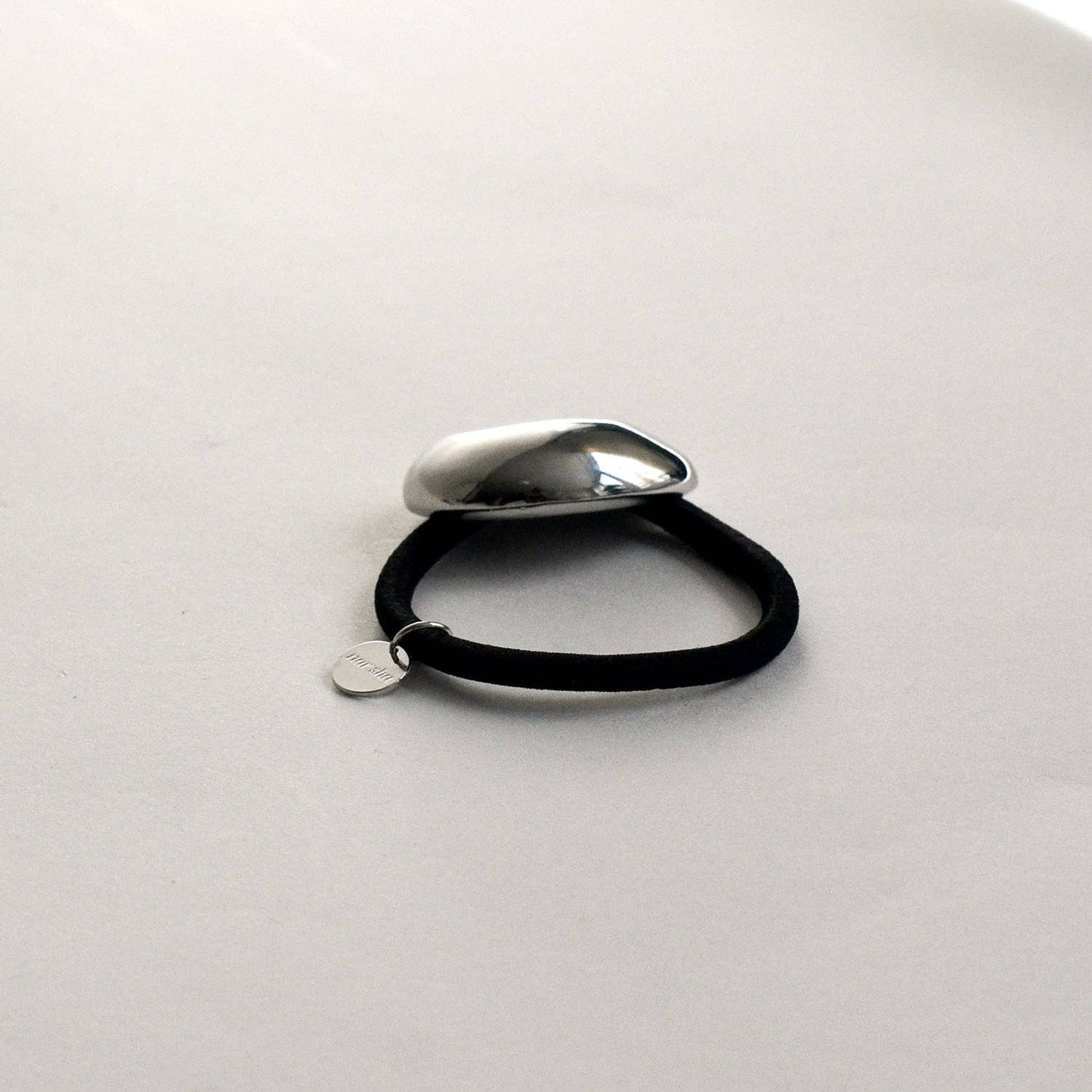 Silver Pebble-Shaped Metal Cuff Hair Tie