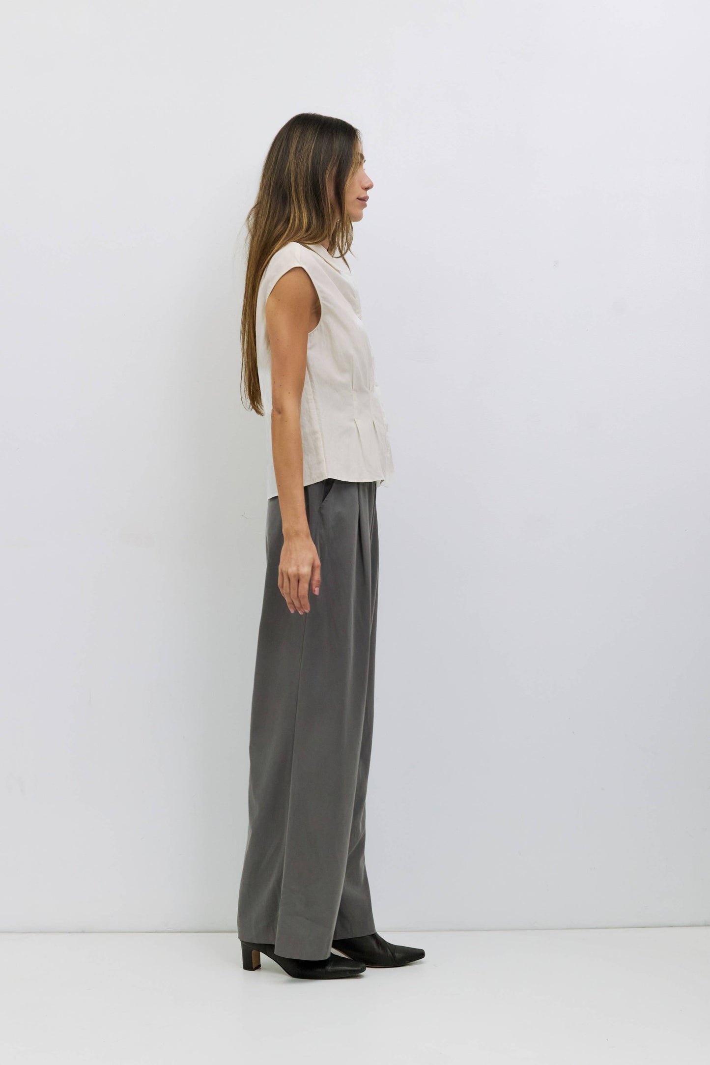 Ivory Sleeveless Woven Button-Up Top