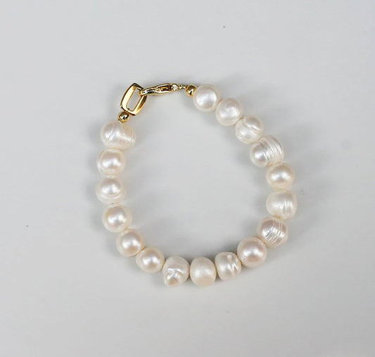 Classic Freshwater Pearl Bracelet