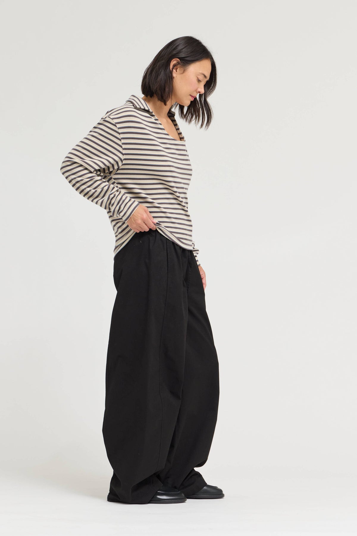 Black Barrel Leg Cotton Pants