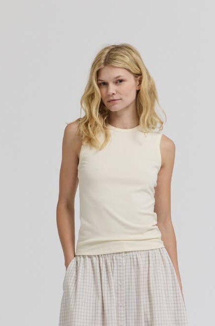 Wide Shoulder Seam Back Tank