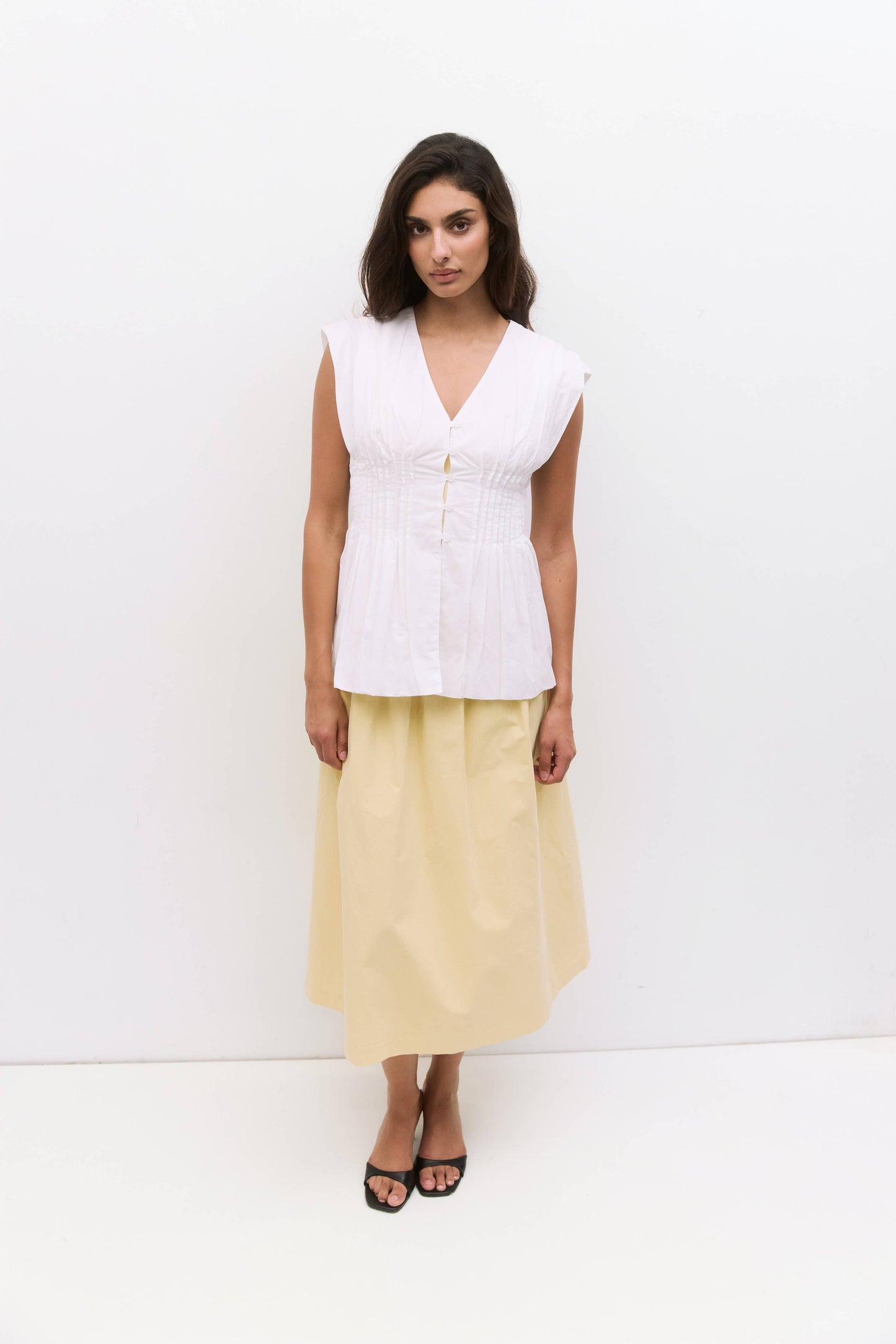 Cotton Poplin Sleeveless Fitted Waist Top