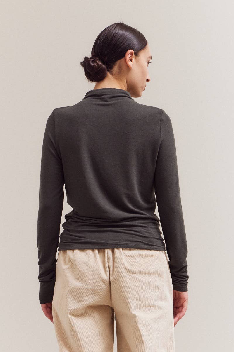 Mock Neck Fitted Jersey Top