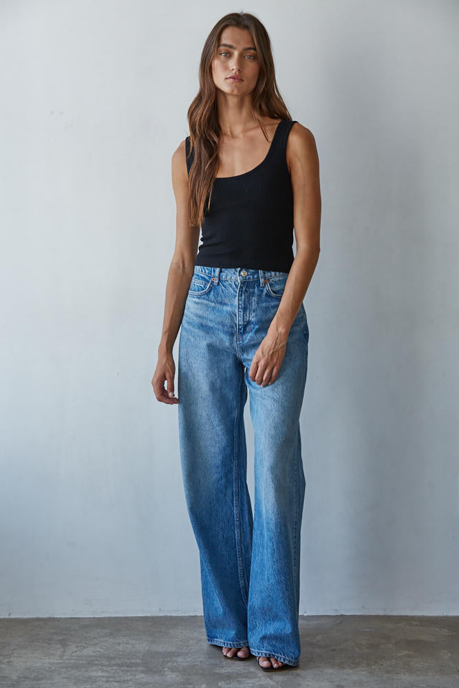 Seamless Scoop Neck Built-In Bra Tank