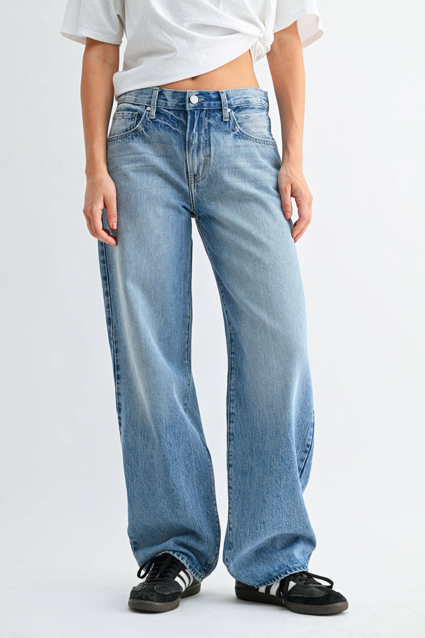 Light Wash Loose Straight Jean