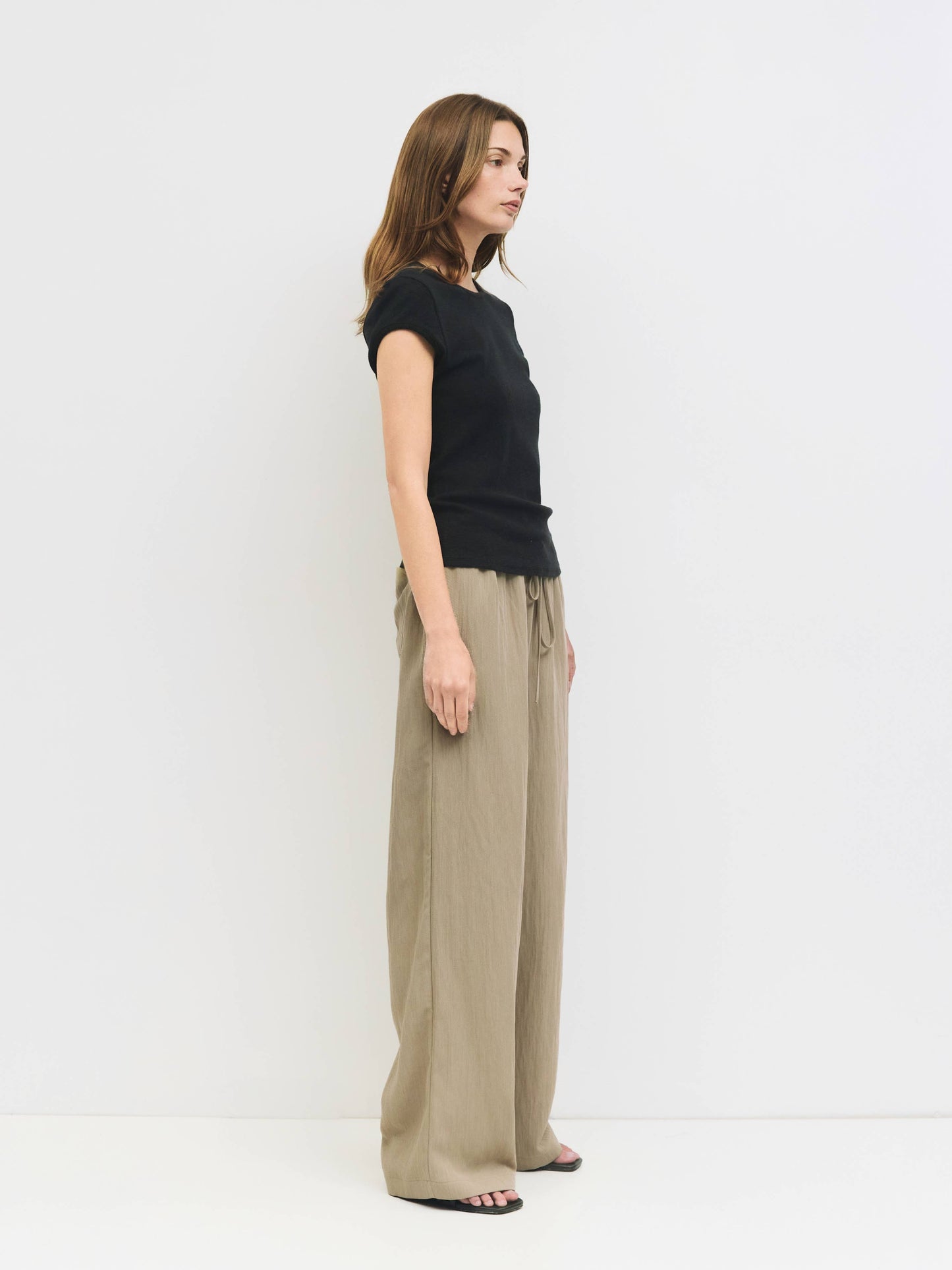 Wide Leg Crinkled Drawstring Pant