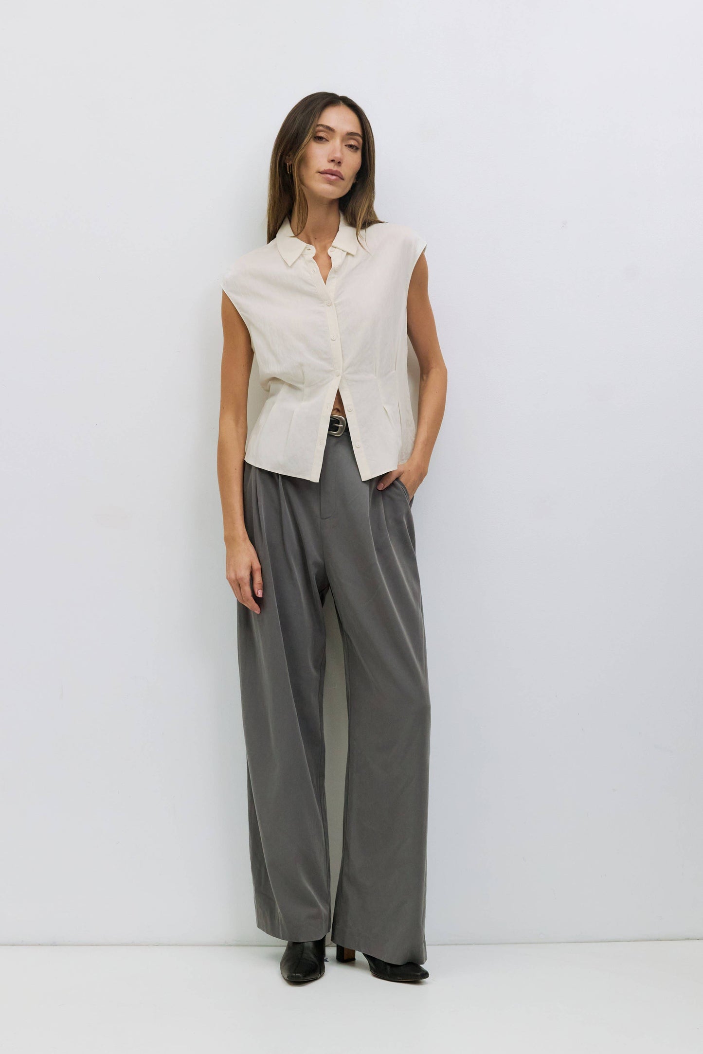 Ivory Sleeveless Woven Button-Up Top