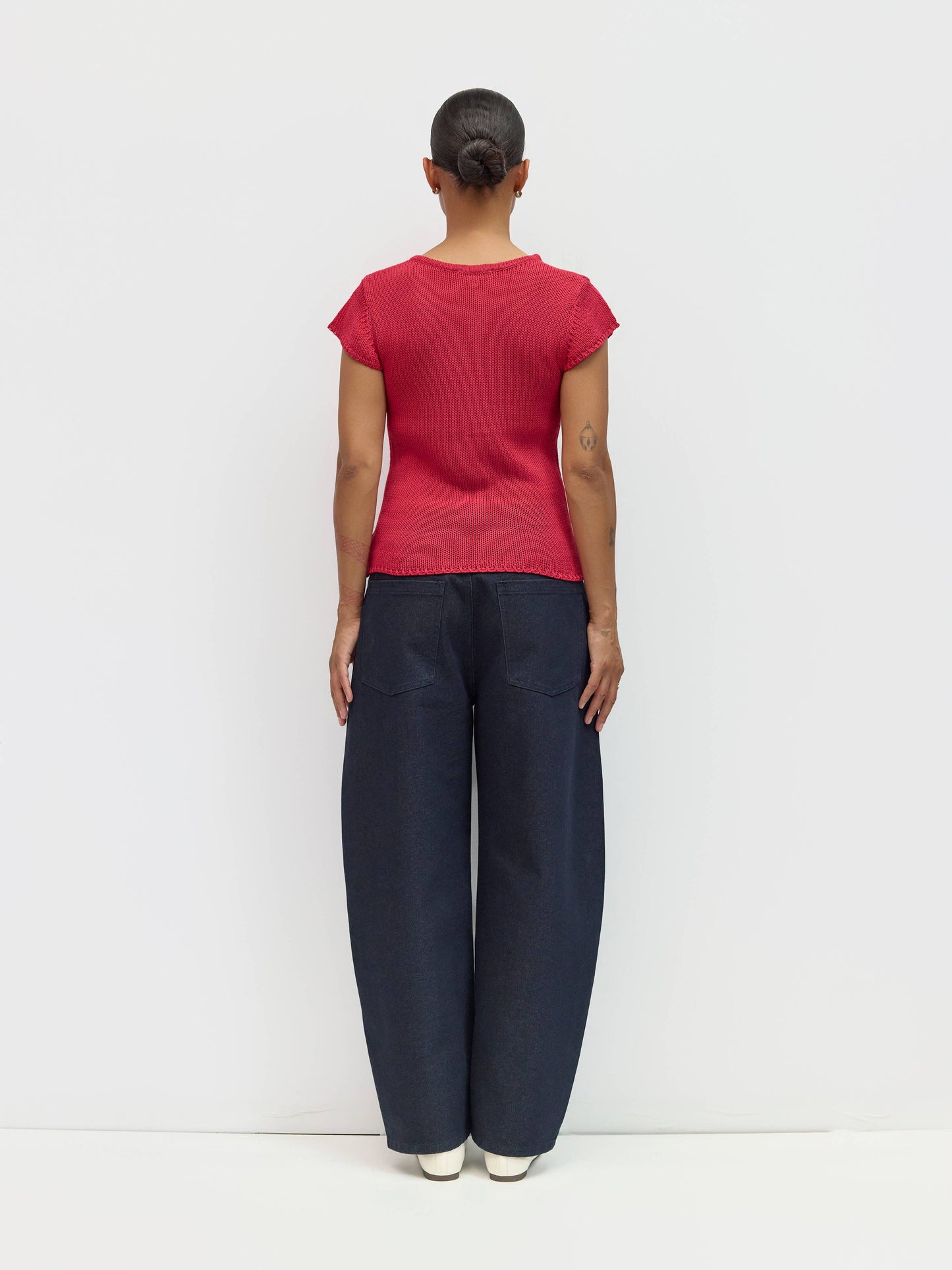 Keyhole Fitted Knit Top