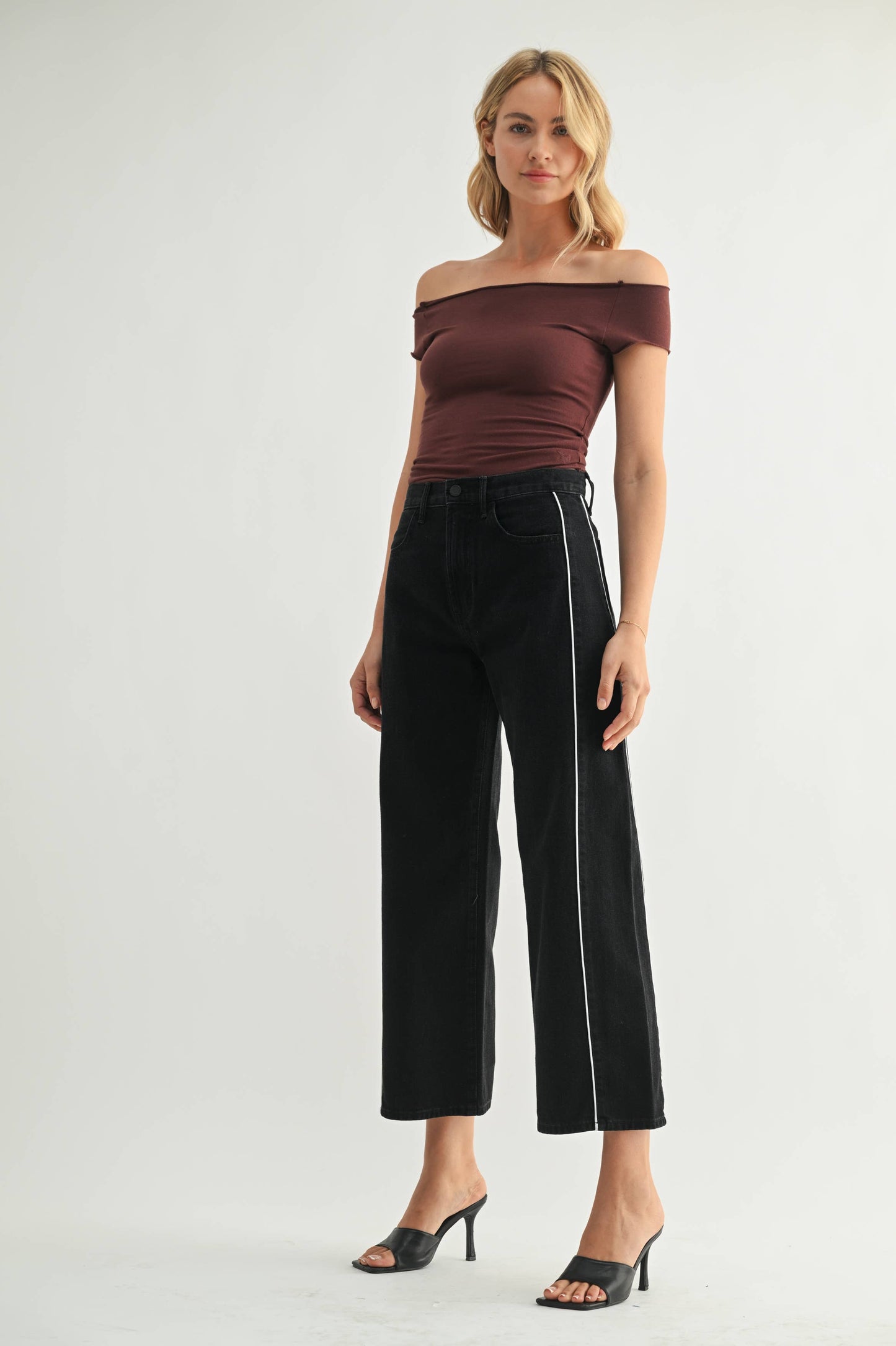 Black Barrel Jean Twist with Contrast Piping