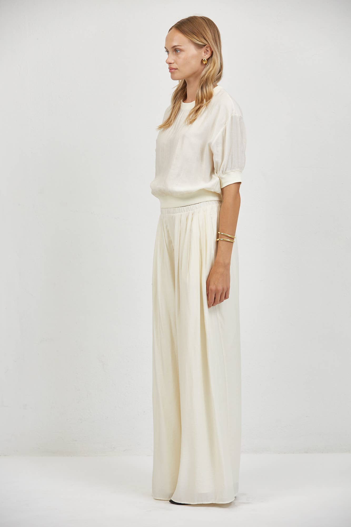 Ivory Round Neck Short Sleeve Top