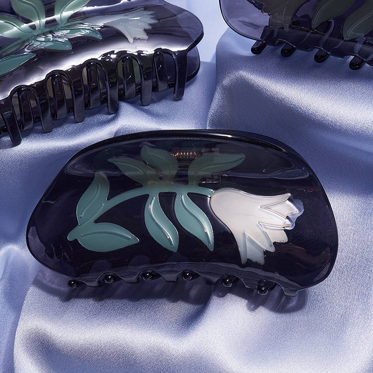 Black Belladonna Floral Hair Claw