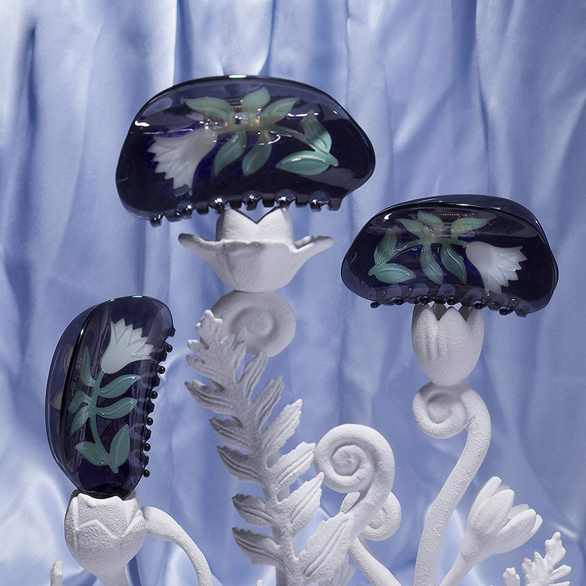 Black Belladonna Floral Hair Claw
