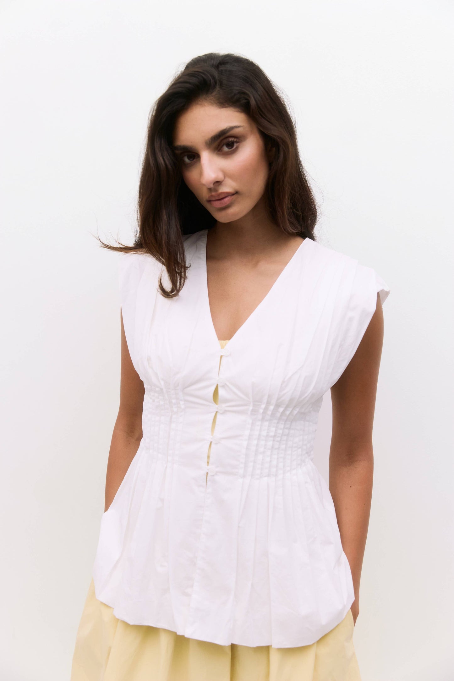 Cotton Poplin Sleeveless Fitted Waist Top