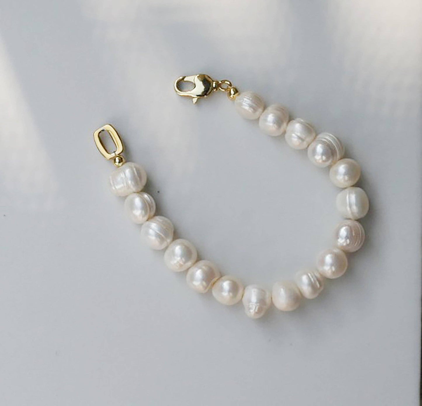 Classic Freshwater Pearl Bracelet